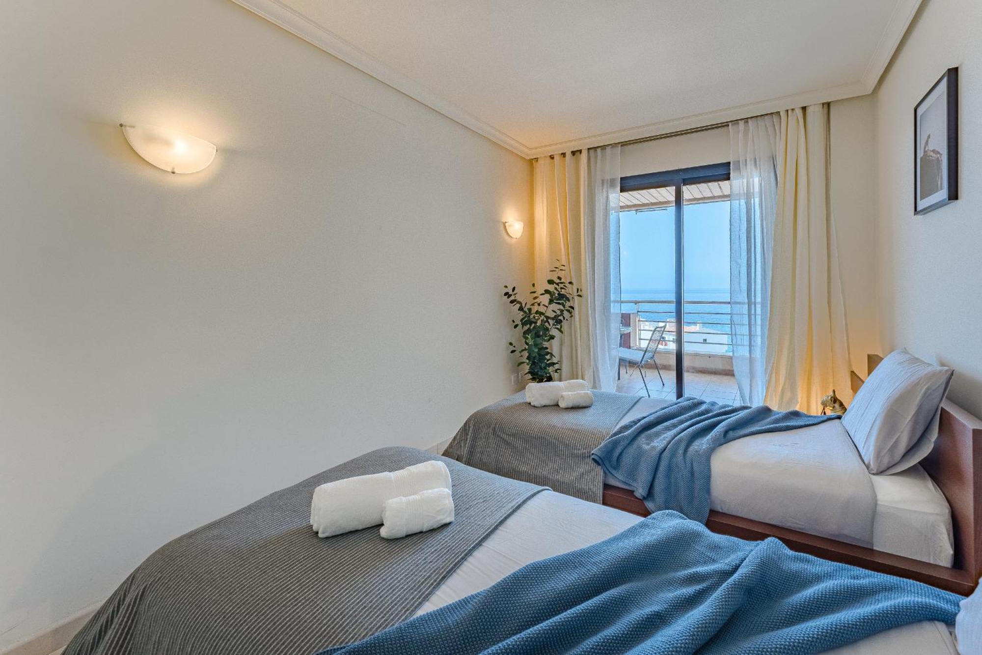 Hermitage Homes Blg Пуэрто-де-Сантьяго Экстерьер фото